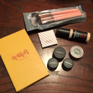 Brand name makeup bundle